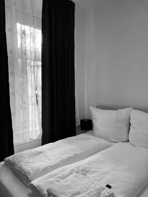 2 Am Ufer Mit Boxspringbetten Berlin